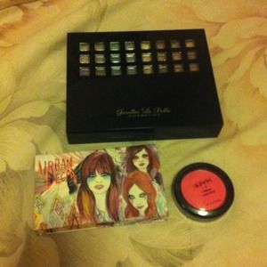 Makeup bundle