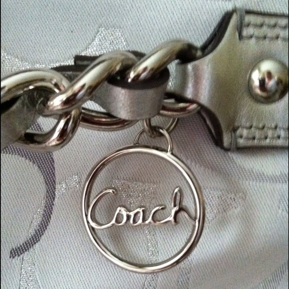 Coach Bag - Picture 2 of 4