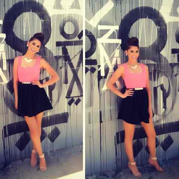 🔴SOLD IN BUNDLE Pink and black skater dress 🎀