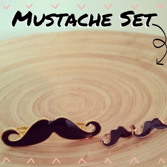 Mustache Double Ring & Earring Set 👨