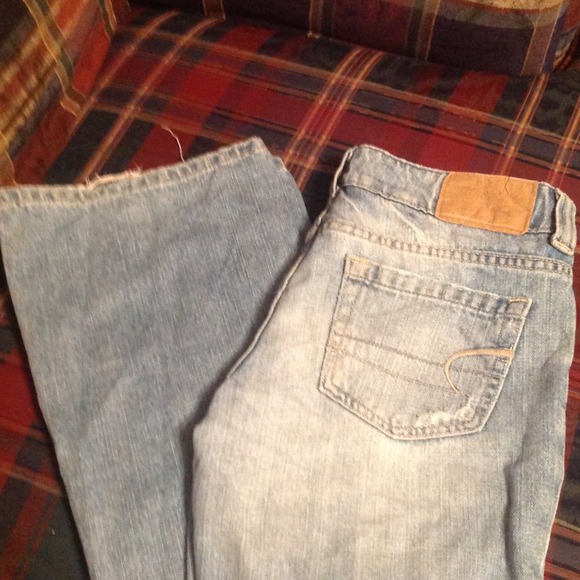 Gently worn American Eagle jeans