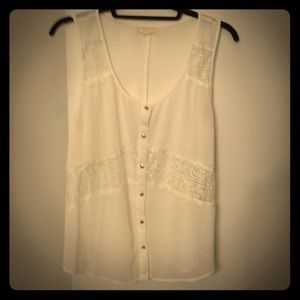 Sleeveless button up