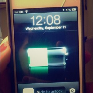 AT&T Contract phone IPhone 4 8GB.