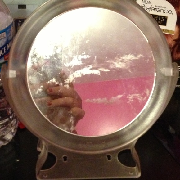 Circle mirror
