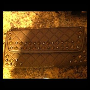 Stud purse