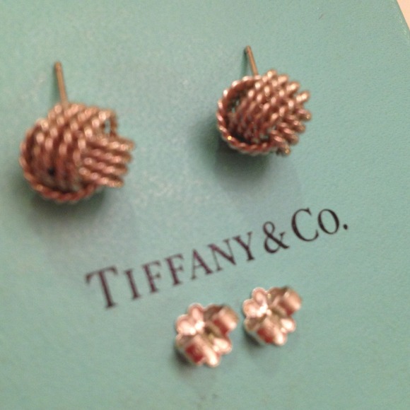 ⛔Sold 🎉100% Authentic Tiffany earring💖 - Picture 2 of 4