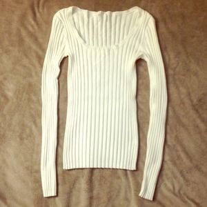Ribbed, long sleeved, ivory sweater size small