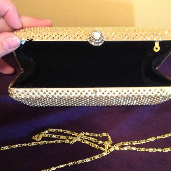 Purse - Picture 2 of 2