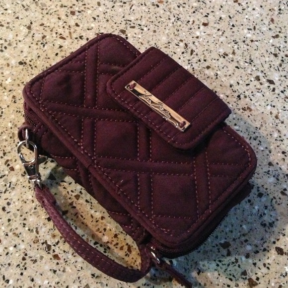 Authentic Vera Bradley wristlet with ID sleeve!