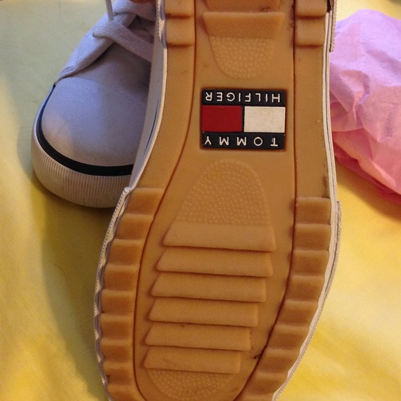 Tommy Hilfiger shoes - Picture 3 of 4