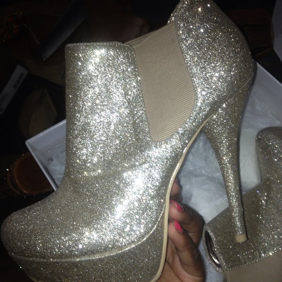 Steve Madden glitter booties