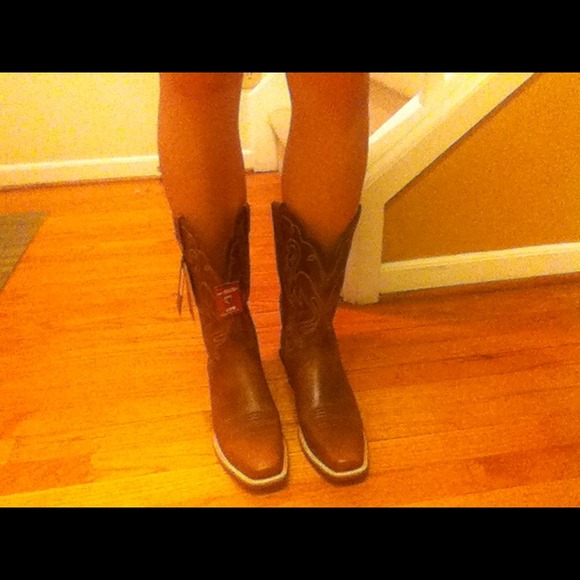 Ariat Boots - Ariat Cowgirl Boots! Brand new