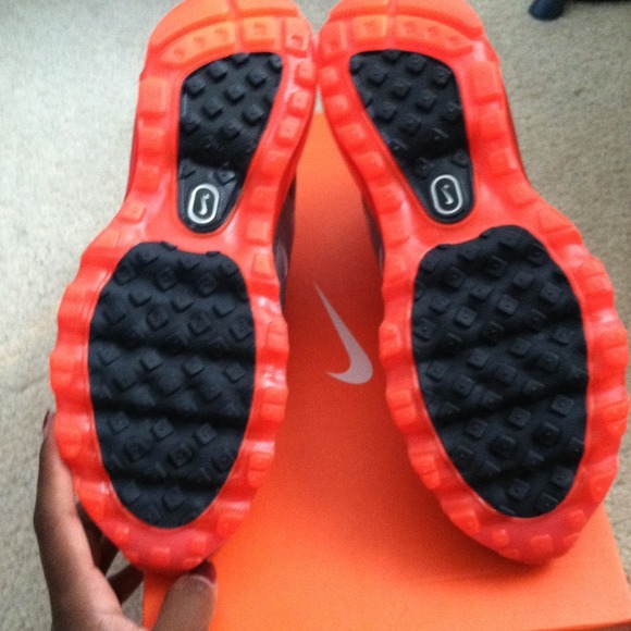 SOLD VIA PAYPAL TO S1PPI Air Max+2012 - Picture 3 of 4