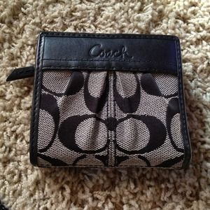 🌟Coach scarf and wallet bundle🌟RESERVED!!!