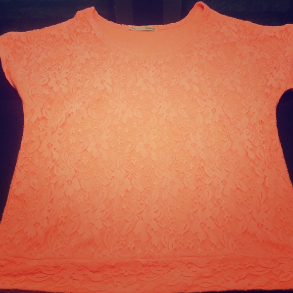 SOLD!!! Maurice's top-super cute and fun!!