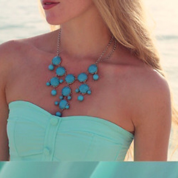 Jewelry - Teal MED bubble necklace REDUCED $12