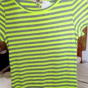 👚💚beautiful striped shirt.