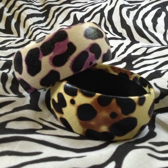 🚫Sold🚫 Cheetah bracelets