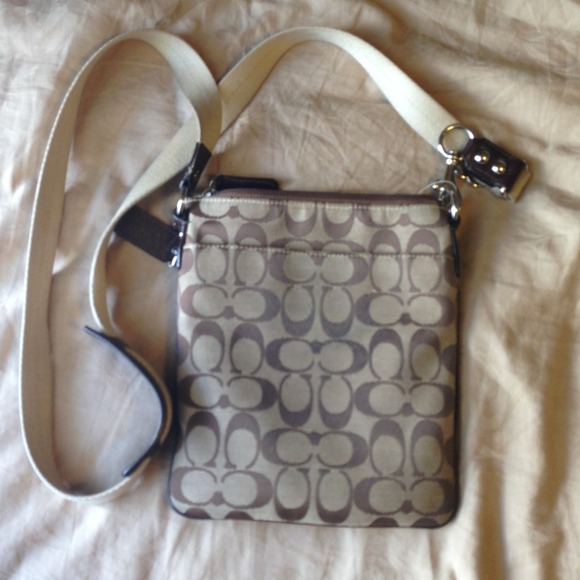Coach bag - Picture 2 of 3