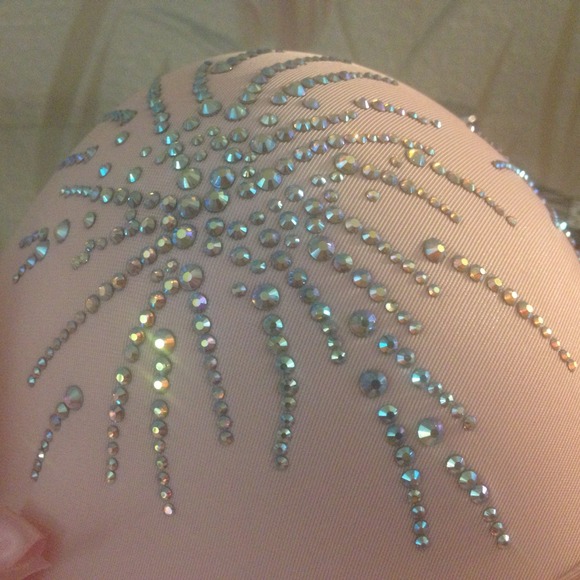 VICTORIA SECRET Swarvoski Crystal Fashion Show Bra - Picture 3 of 4