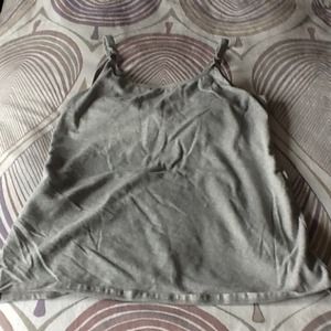📛RESERVED📛4 Maternity nursing top & 2 bras