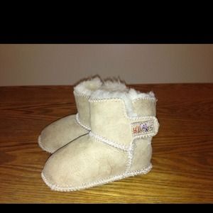 Infant girl boots size 2