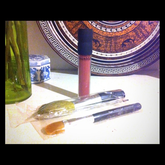 Bare Minerals Makeup Brushes & Lipgloss Lot