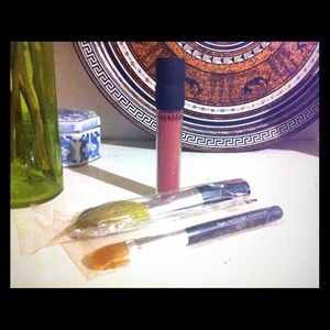 Bare Minerals Makeup Brushes & Lipgloss Lot