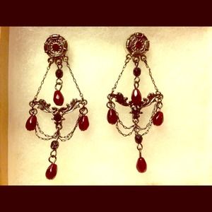 Chandelier earrings