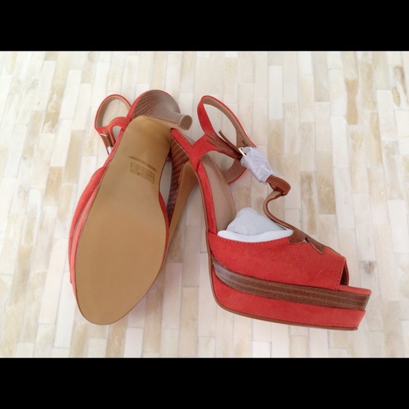 💋5in open-toe sandals. Peach, brown & cork-screw - Picture 3 of 4