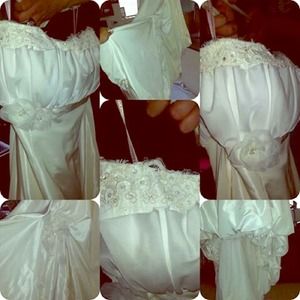 Strut wedding gown.