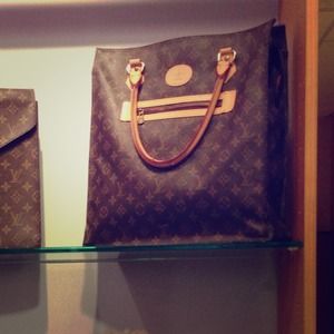 SOLD------> Vintage 1970 Louis Vuitton