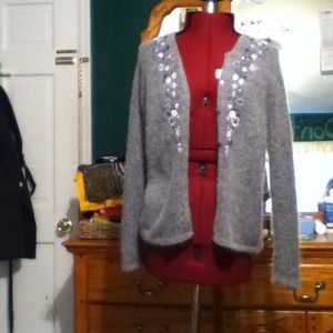Grey flower detailed cardigan