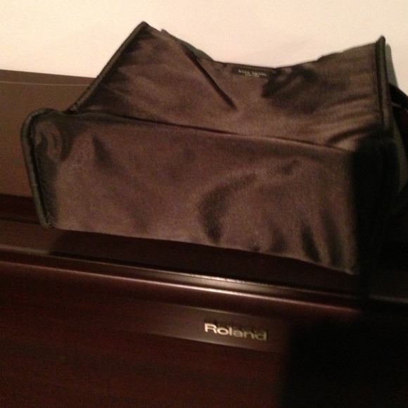 💯% Authentic Kate Spade - Picture 4 of 4