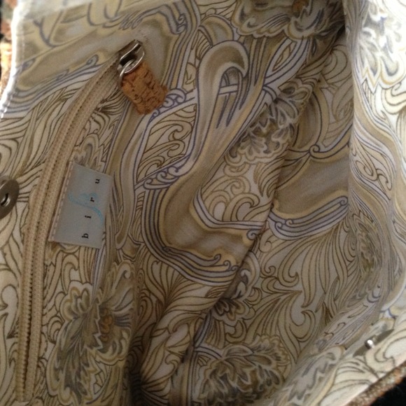 💯 Authentic Biru handbag - Picture 4 of 4