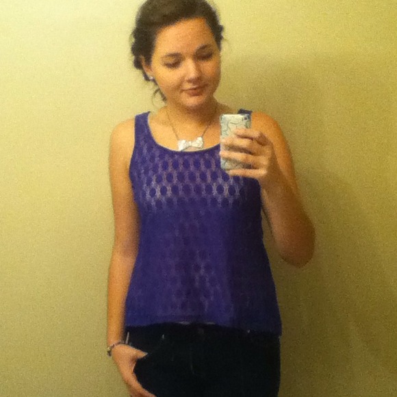 Violet circle detailed tank