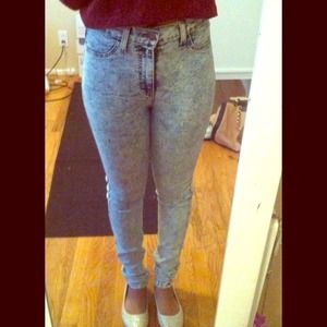 High Waisted Jeans