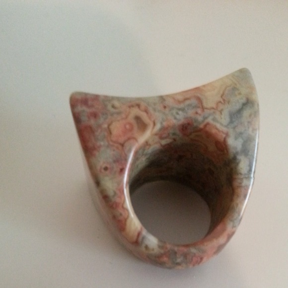 Stone Ring! - Picture 4 of 4