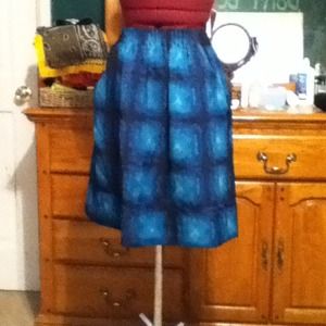 Teal and black pocketed skirt