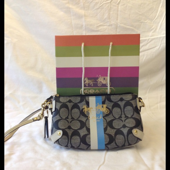 Authentic Coach Wristlet coat leather - Picture 4 of 4