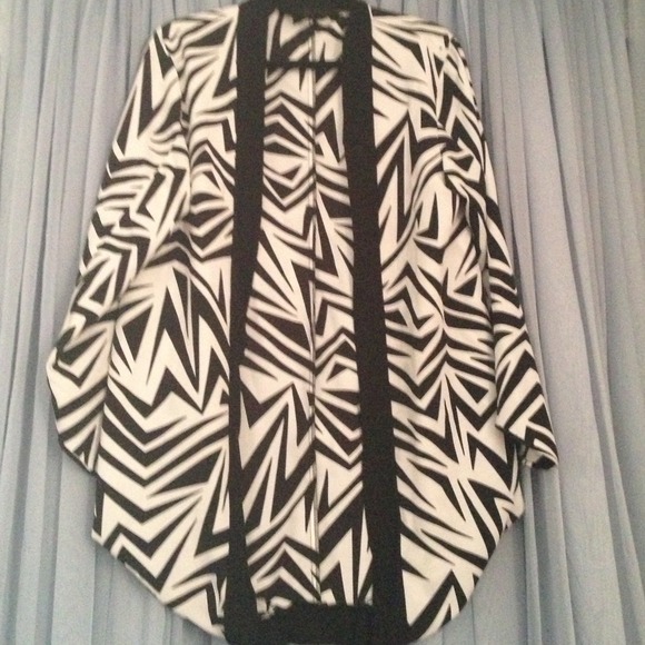 Kardashian kollection long blazer