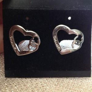 SOLD ⚡️⚡️Fashion Heart Silver Stud Earrings