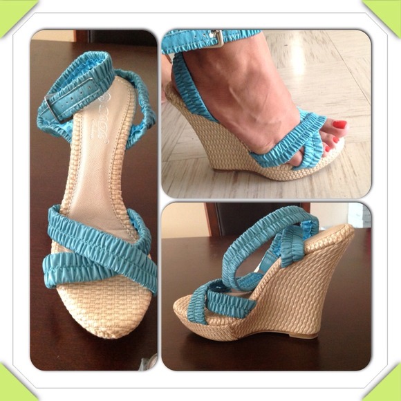 Turquoise wedges