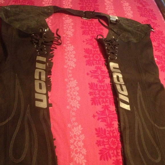 *Drastically reduced* Genuine leather Icon chaps