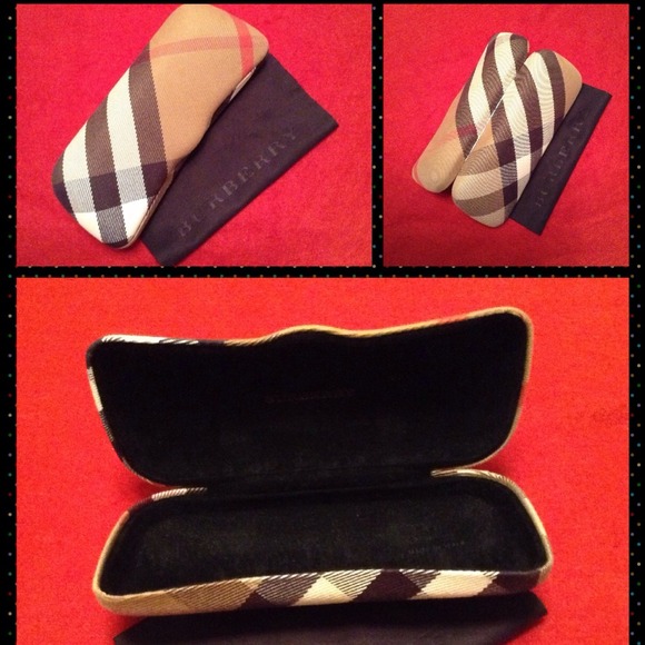 Burberry Accessories - Authentic Burberry Plaid Glasses Case🌹Reduced🌸💕