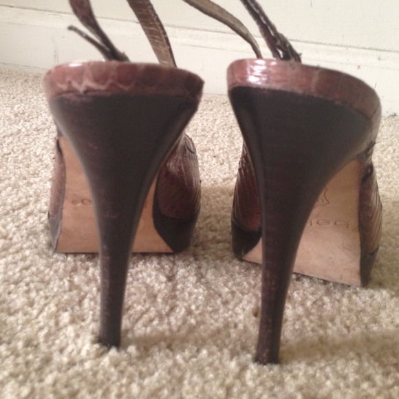 Bebe dark brown Slingbacks heels - Picture 3 of 4