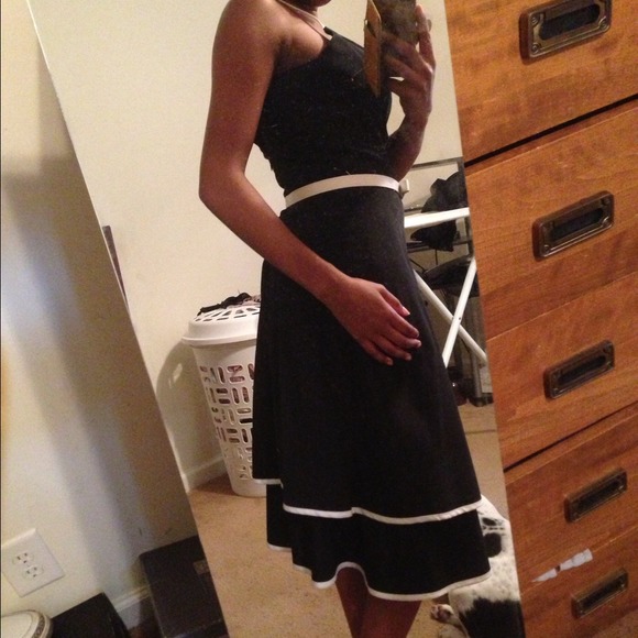 SOLD🚫Cocktail Dress!💋 - Picture 2 of 4