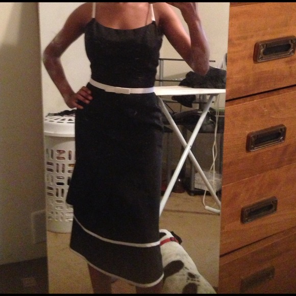 SOLD🚫Cocktail Dress!💋 - Picture 3 of 4