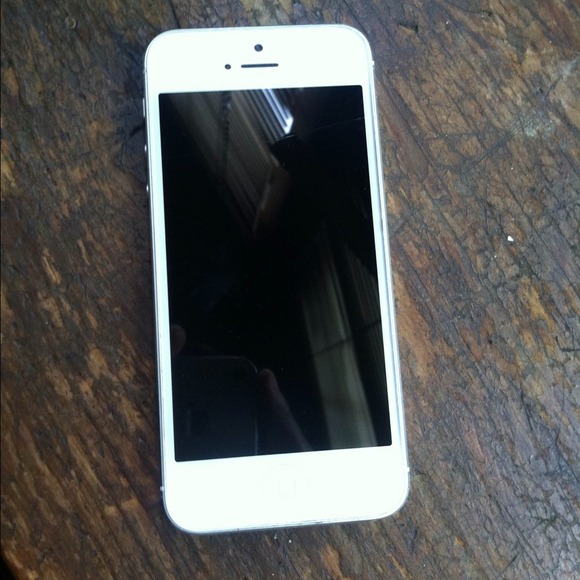 White iPhone 5 16GB
