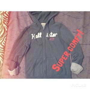 Hollister hoodie!